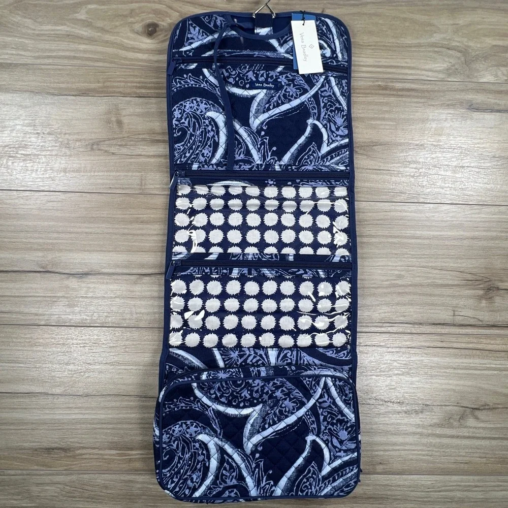 Vera Bradley Hanging Travel Organizer Navy Blue Paisley Quilted Toiletry Bag NWT